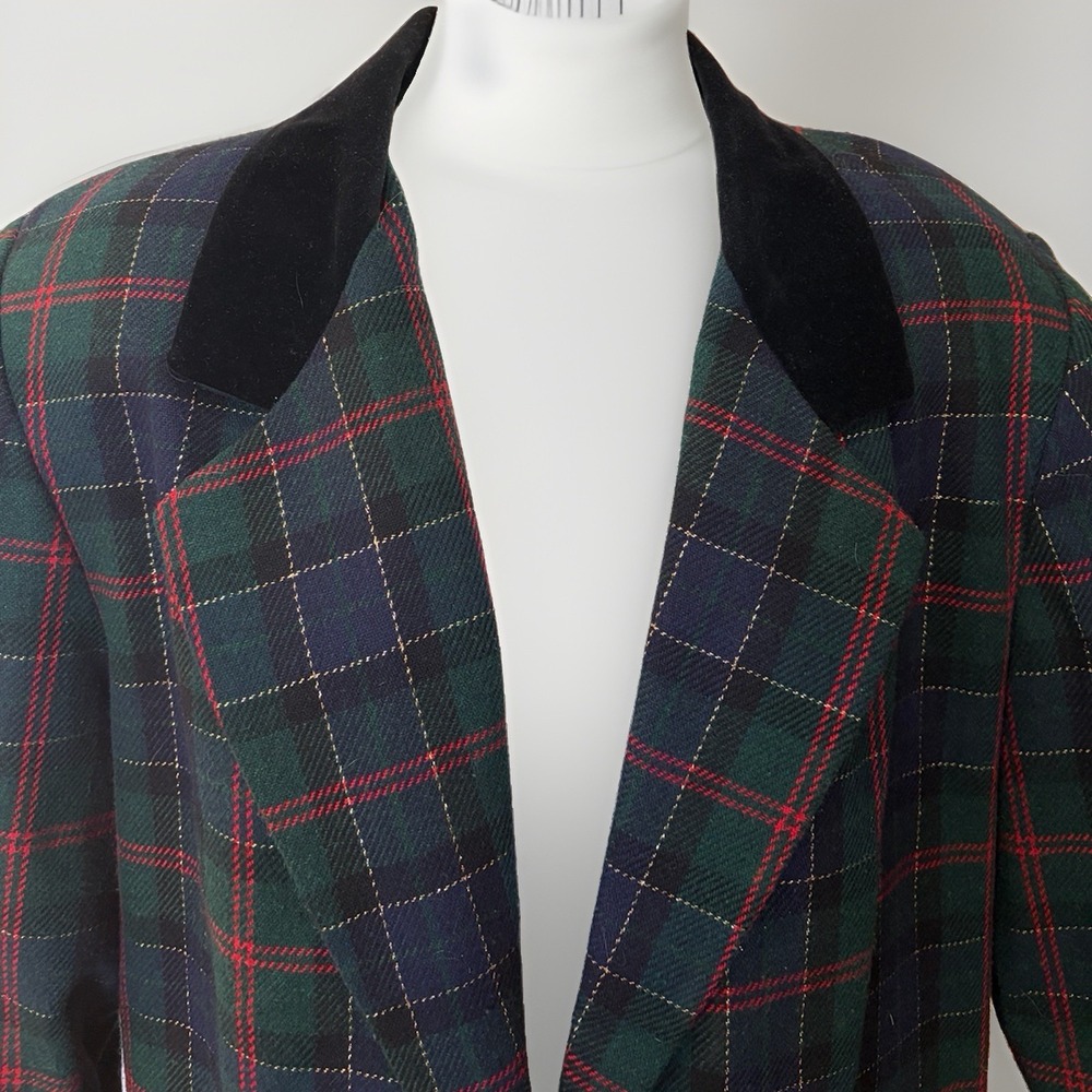 Vintage Sag Harbor Women's Tartan Plaid Blazer Navy Red And Green Size 20W